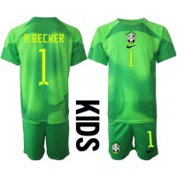 Brasilien Alisson Becker #1 Målmand Udebane Trøje Børn VM 2022 Kortærmet (+ Korte bukser)